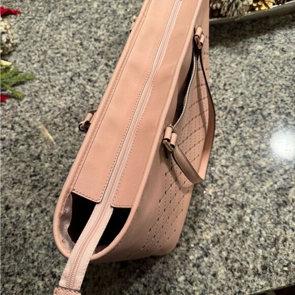Michael Kors pink and mirror large tote/purse - Picture 4 of 6